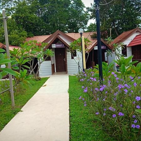 Noor Arfa River Chalet Kuala Terengganu Exterior photo
